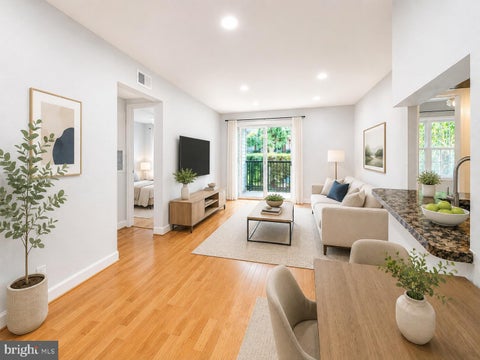 Condo For Rent - 3310 Wyndham Circle #115<br/> Alexandria City County, ALEXANDRIA, VA 22302