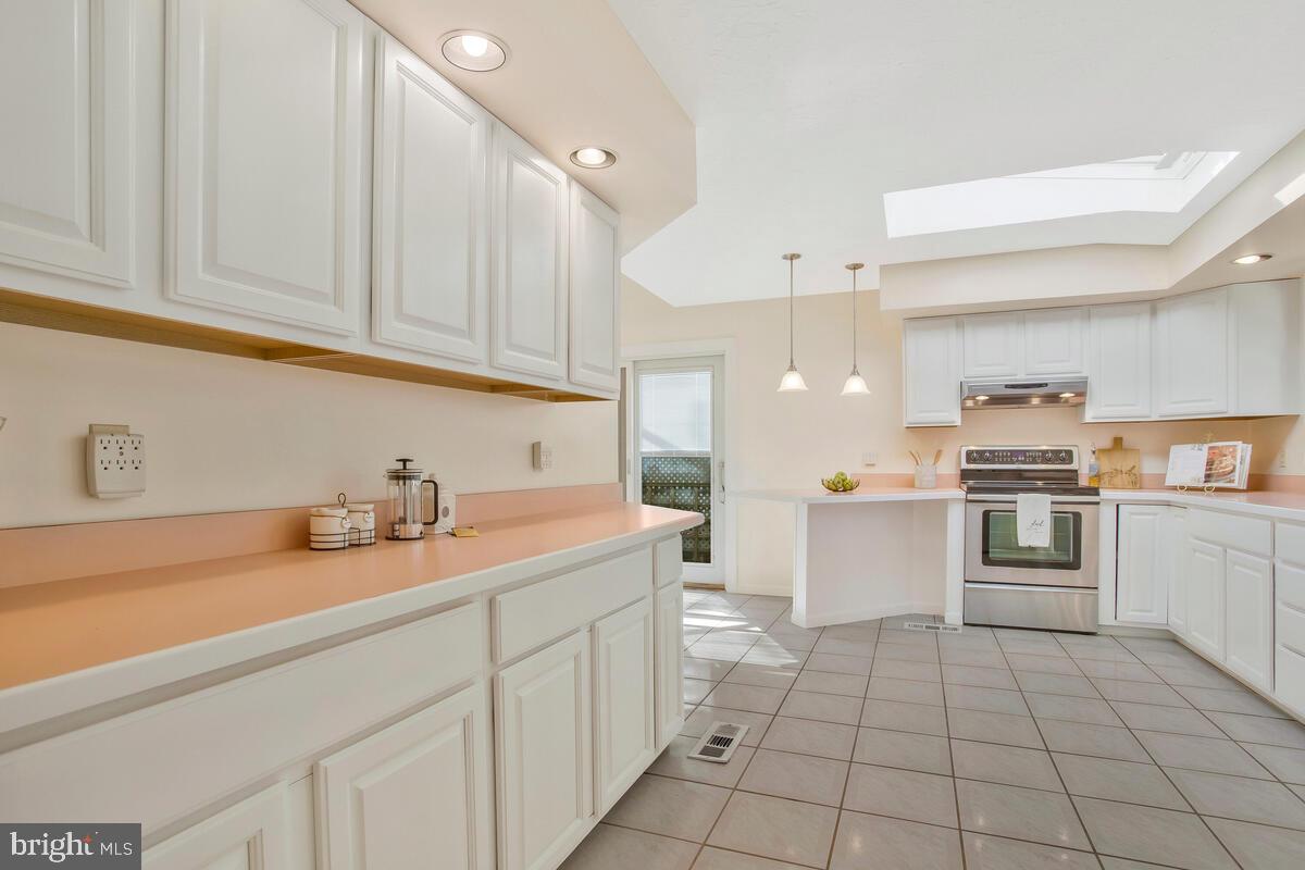 W BENTON SHIPLEY - Residential