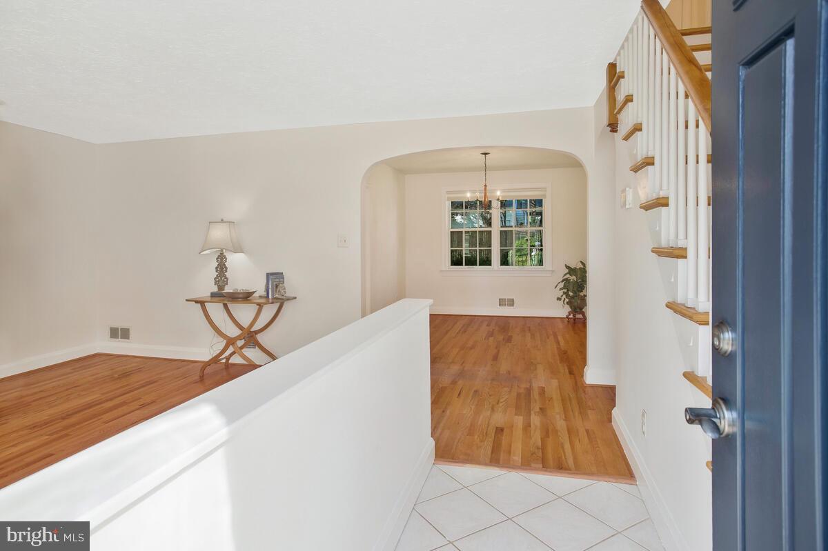 W BENTON SHIPLEY - Residential