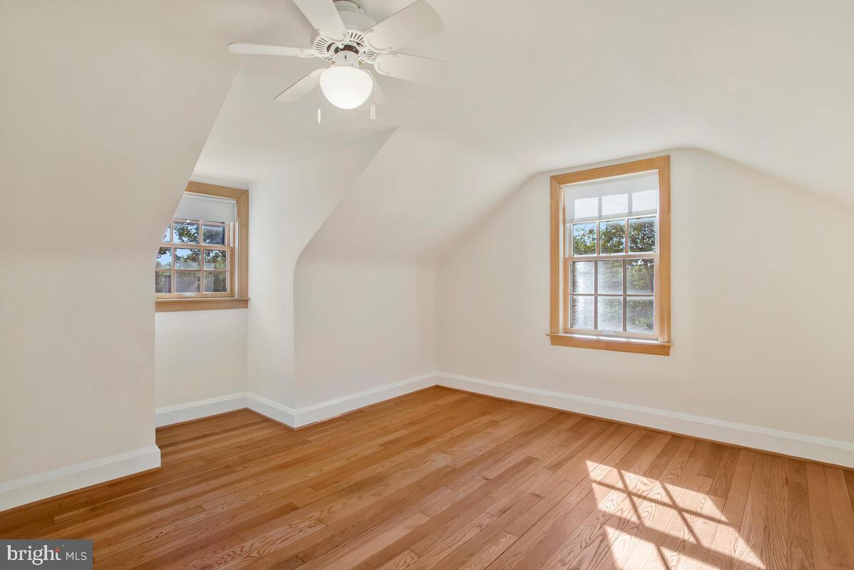 W BENTON SHIPLEY - Residential