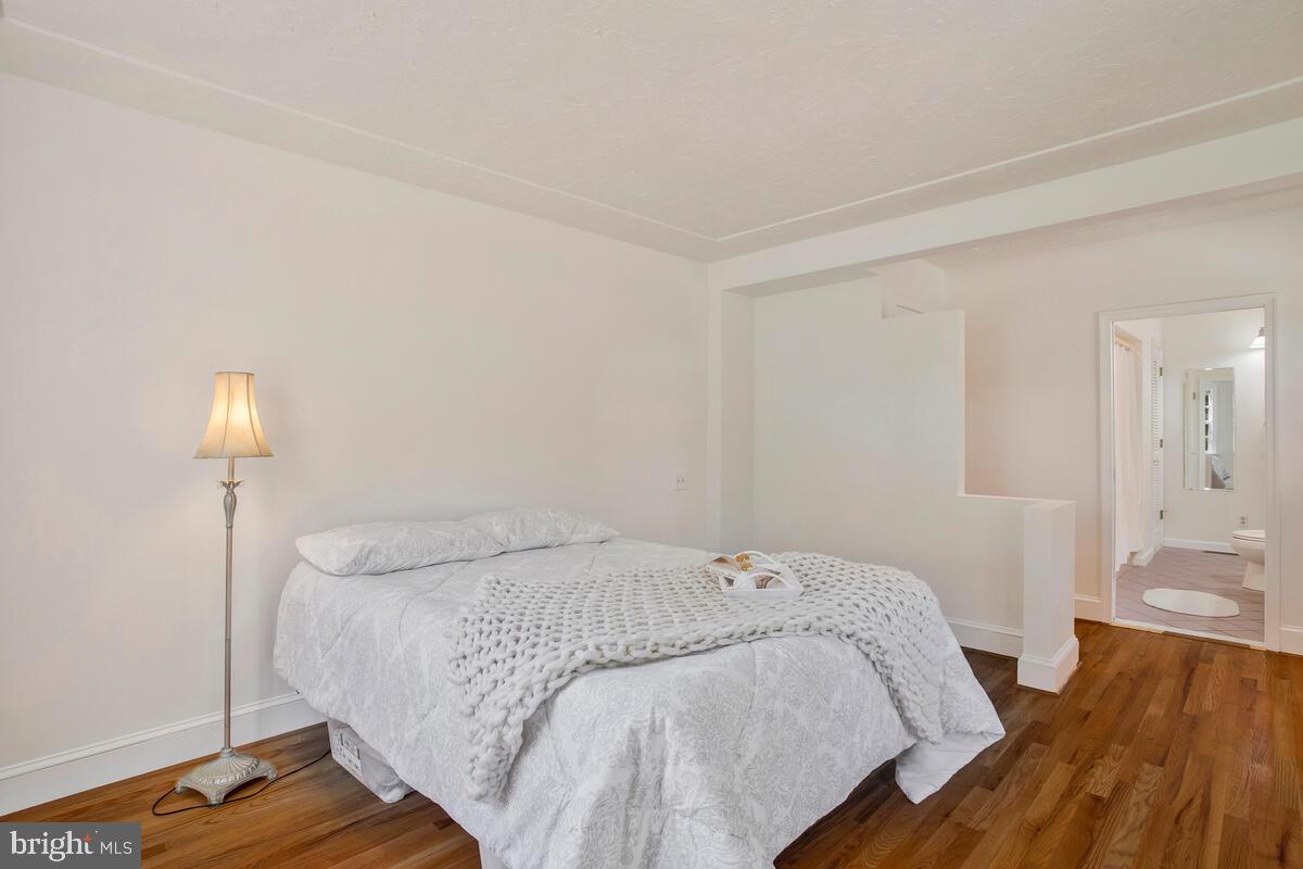 W BENTON SHIPLEY - Residential