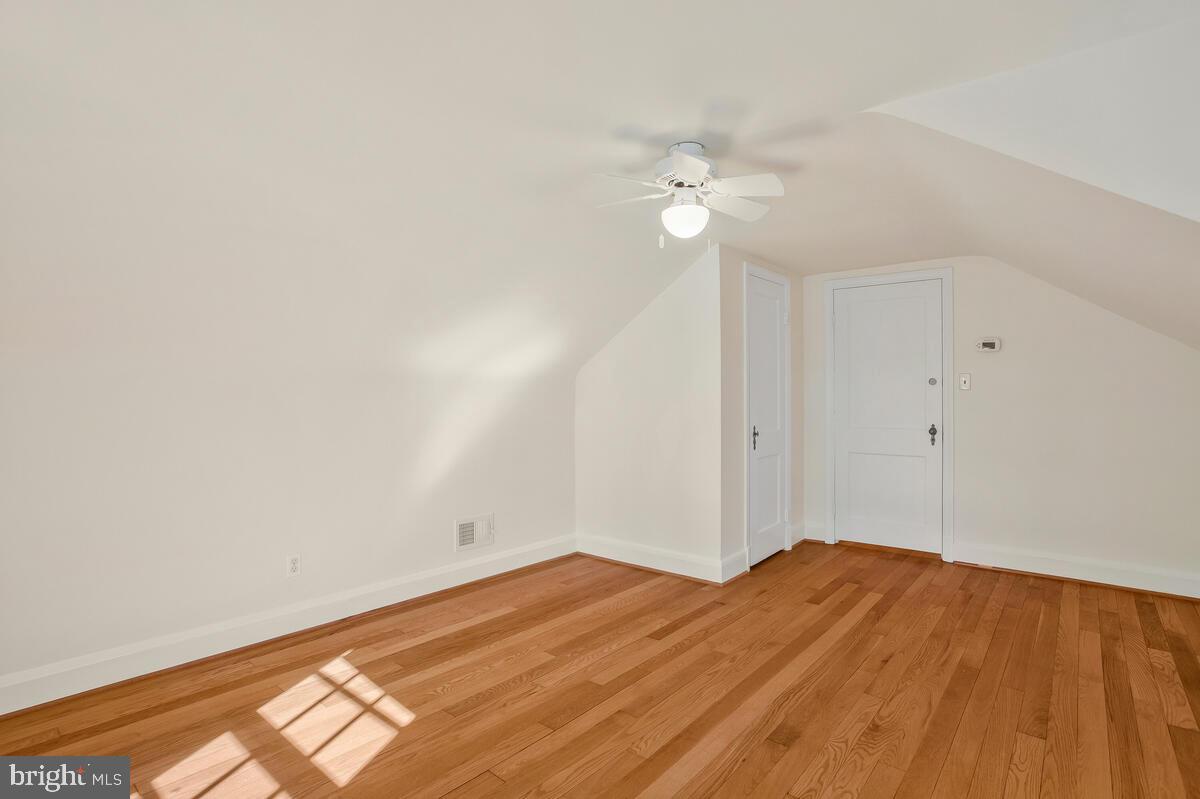 W BENTON SHIPLEY - Residential