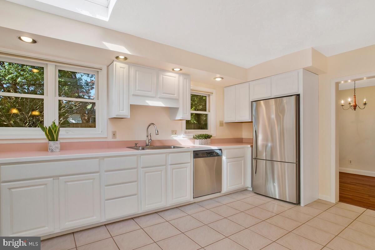 W BENTON SHIPLEY - Residential