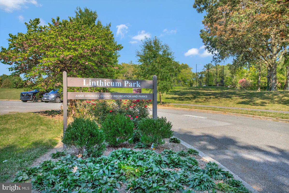 W BENTON SHIPLEY - Residential