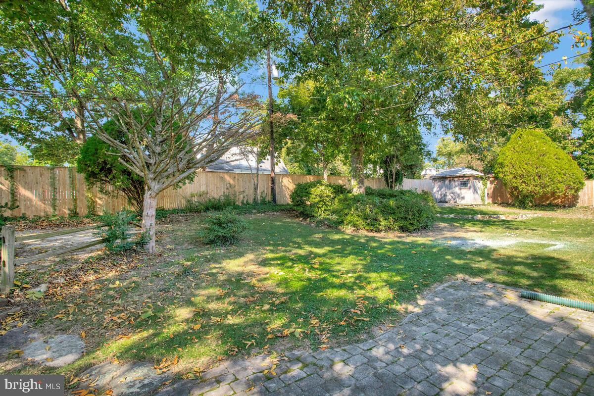 W BENTON SHIPLEY - Residential