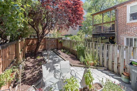 Townhouse For Sale - 112 W Lee Street<br/> BALTIMORE, MD 21201