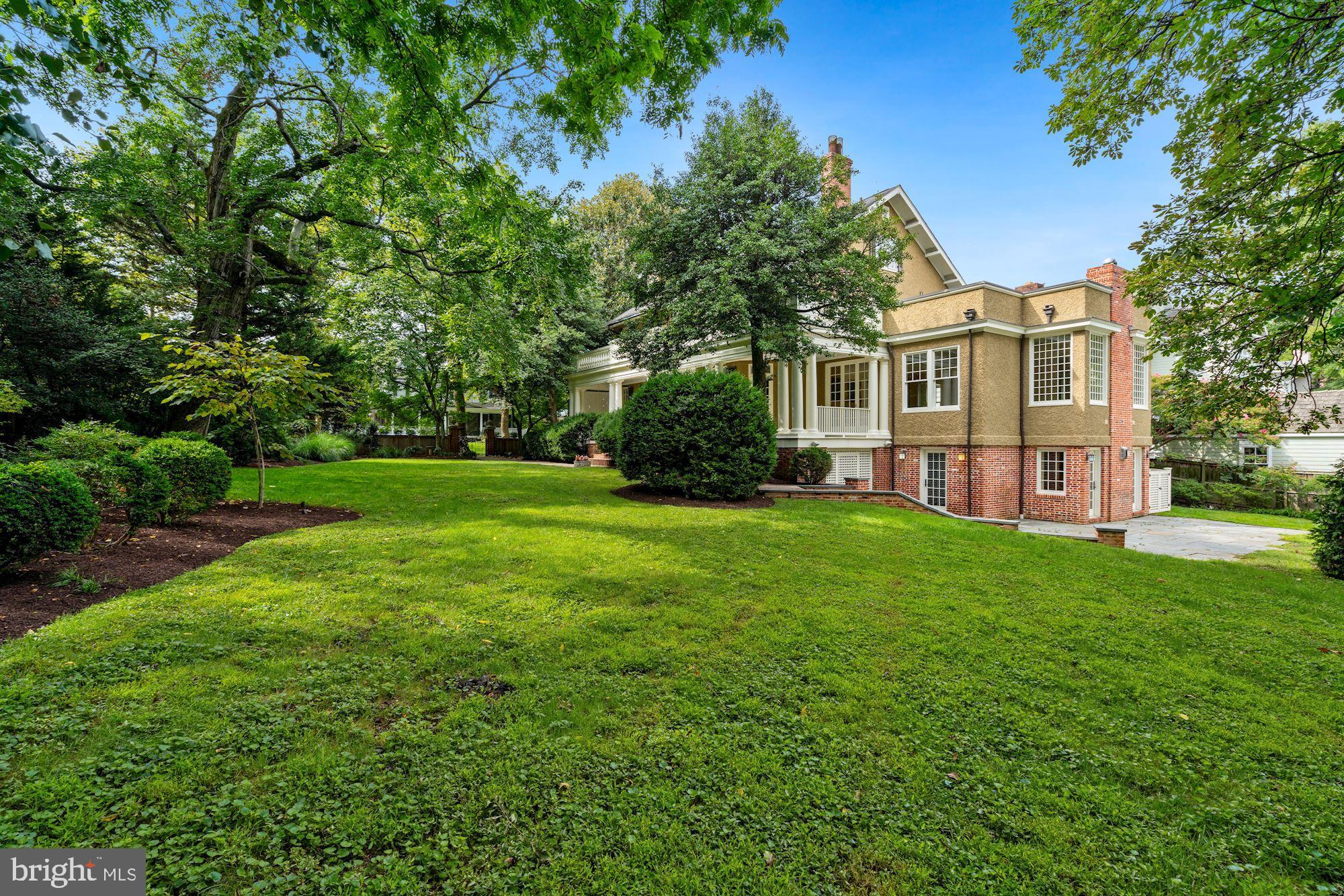 CHEVY CHASE VILLAGE - Residential