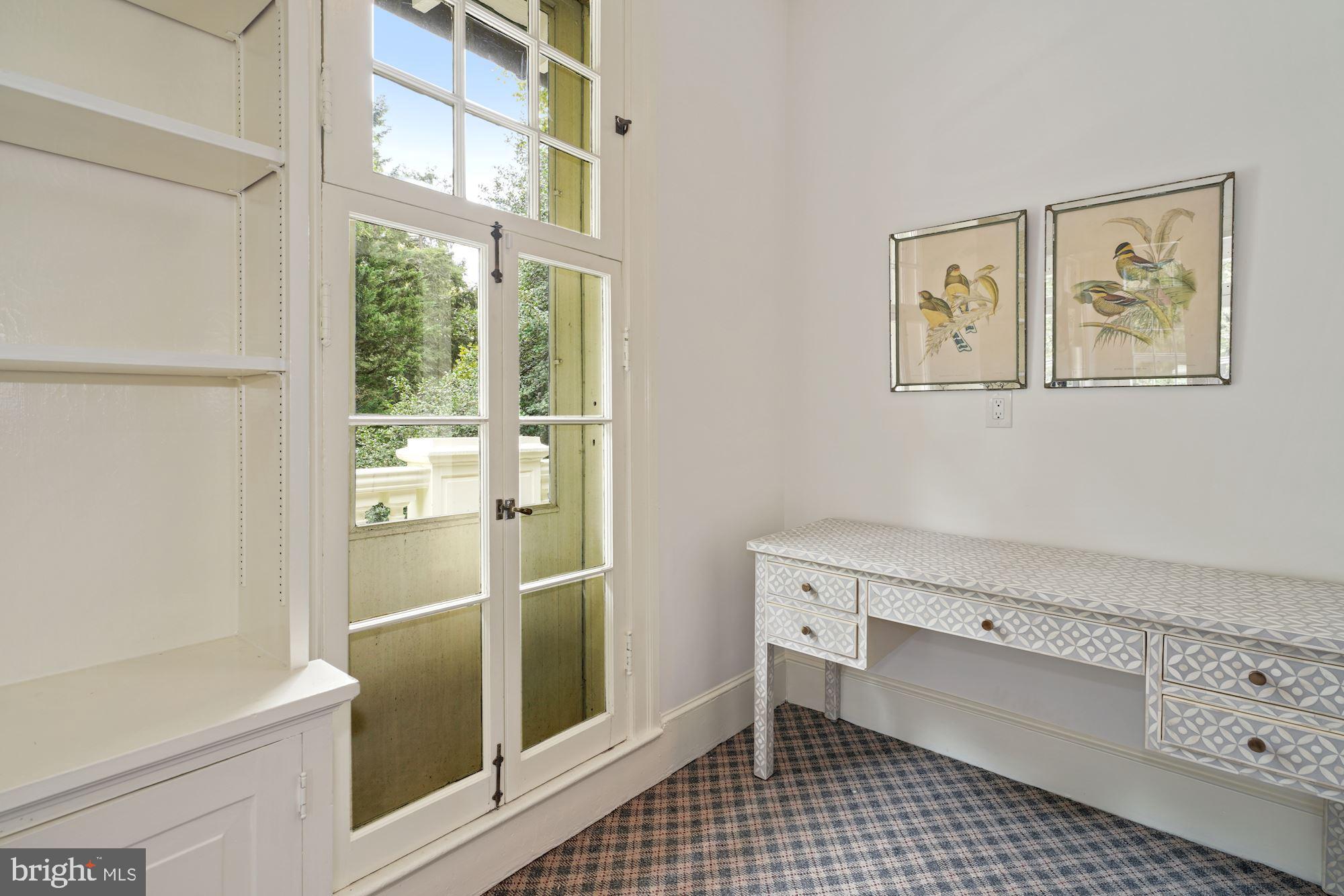 CHEVY CHASE VILLAGE - Residential