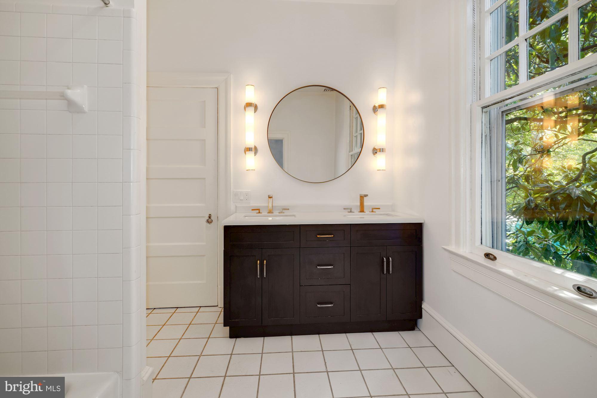 CHEVY CHASE VILLAGE - Residential