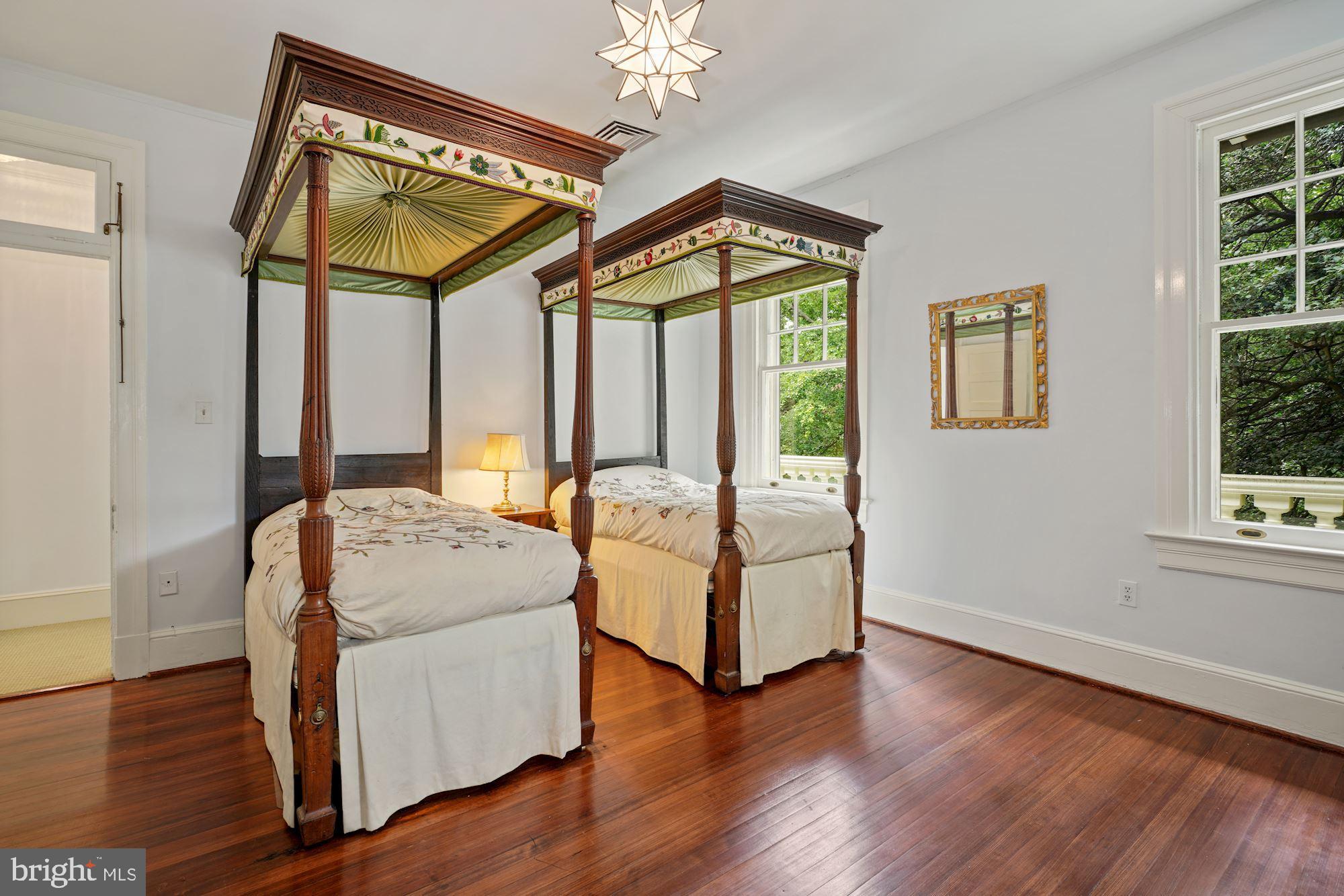 CHEVY CHASE VILLAGE - Residential