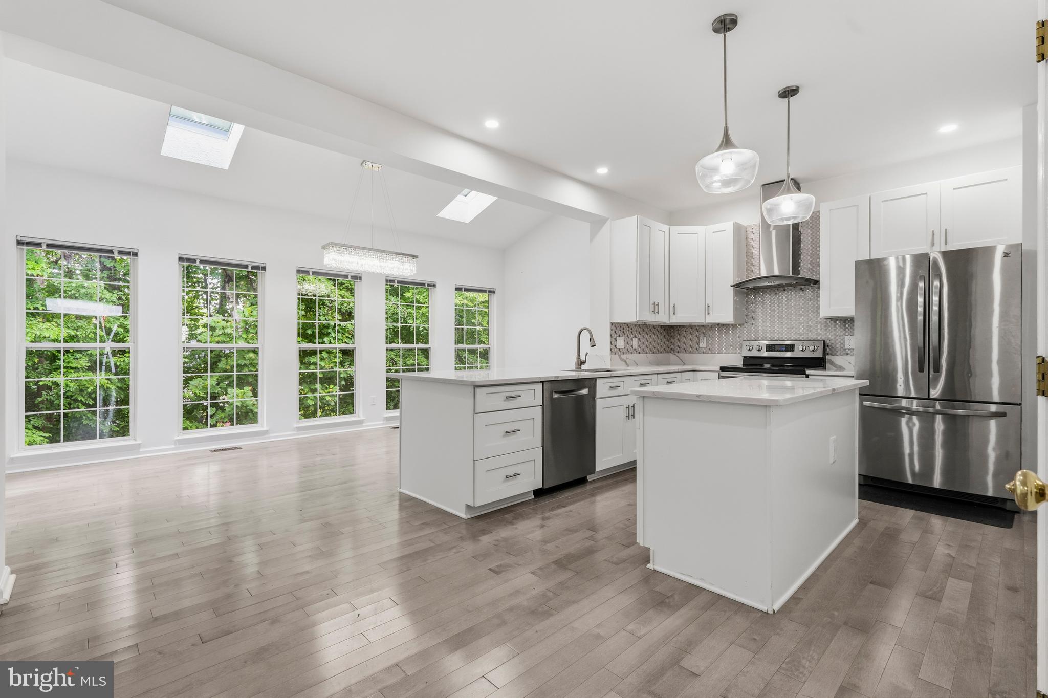 33 JADE DRIVE