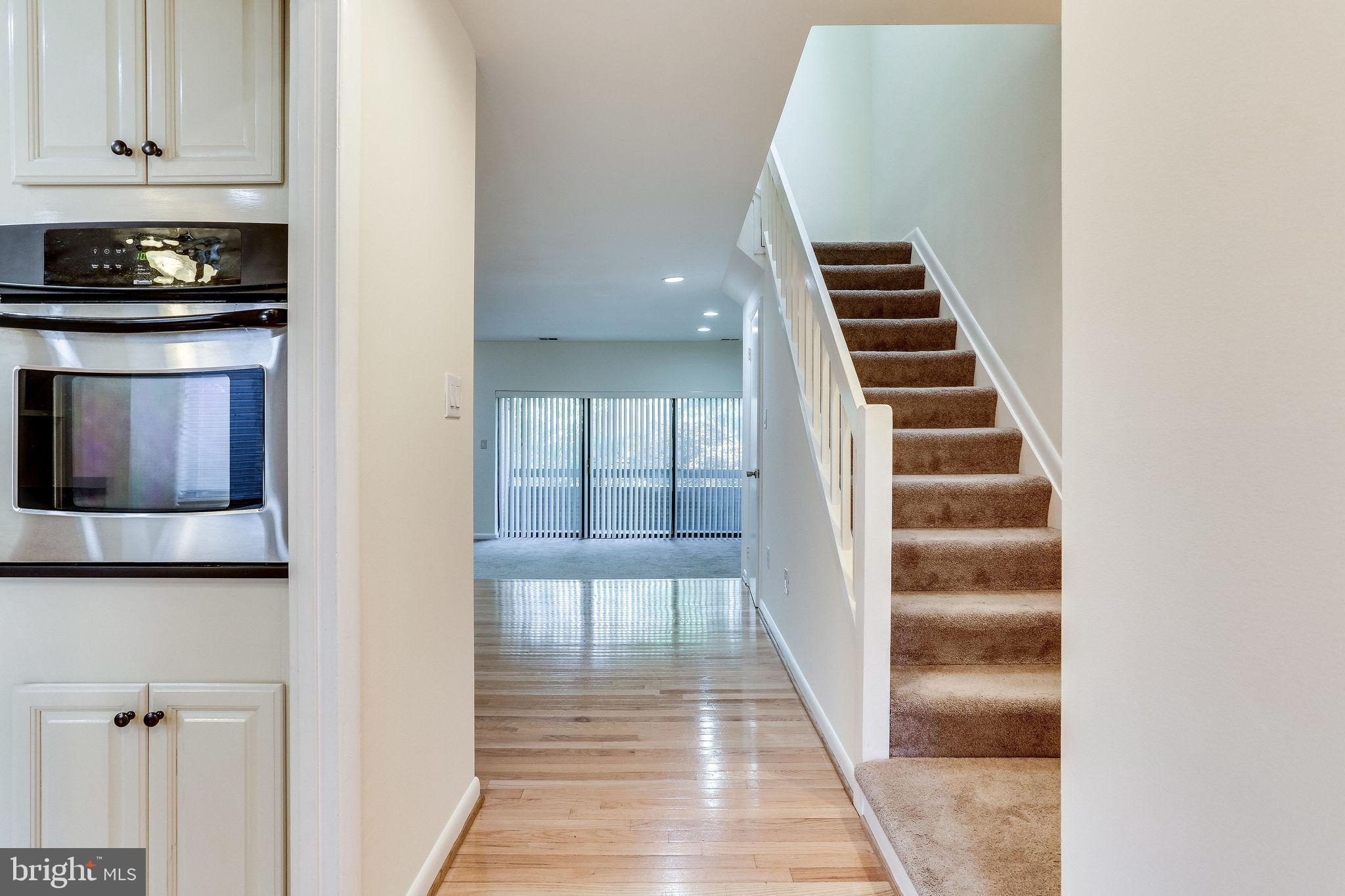 5237 KING CHARLES WAY 1-2