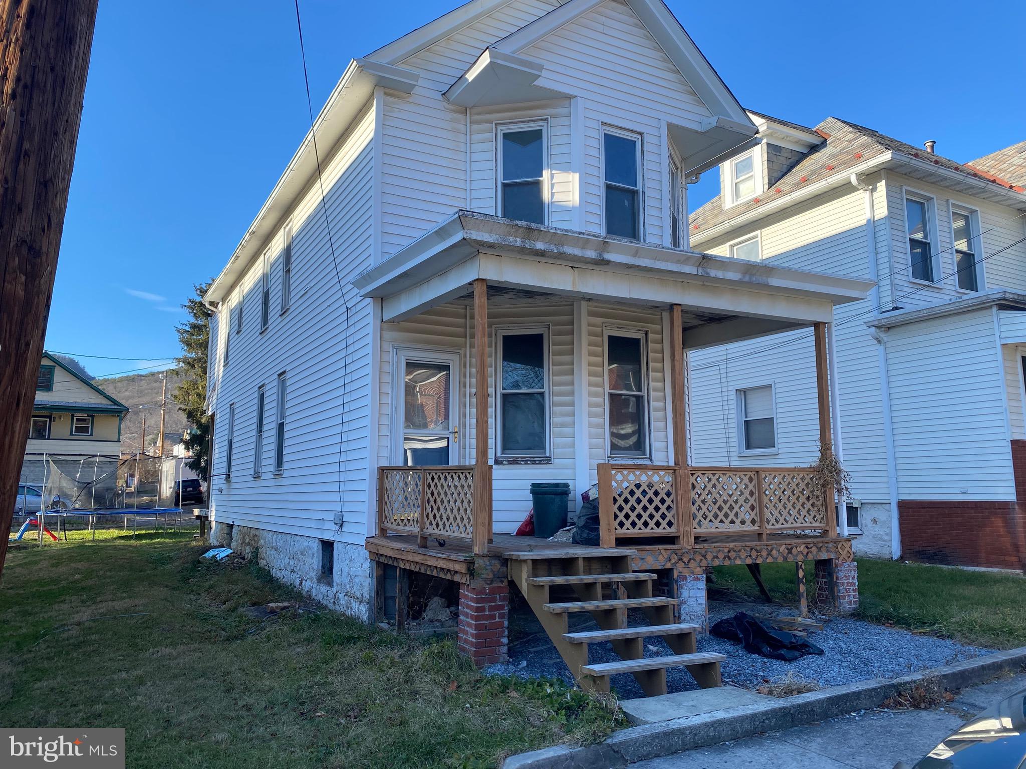 NORTH END - Residential