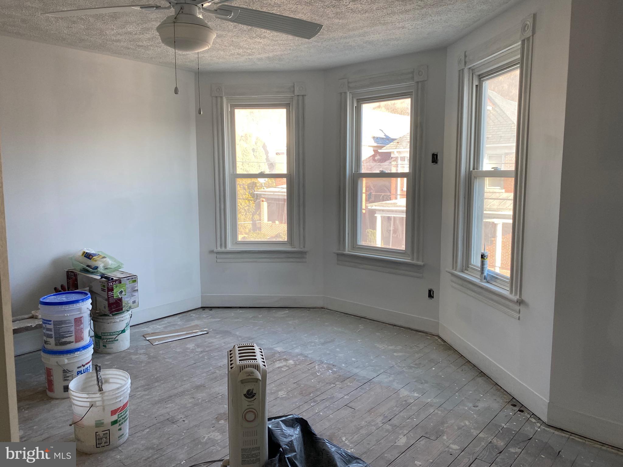 NORTH END - Residential