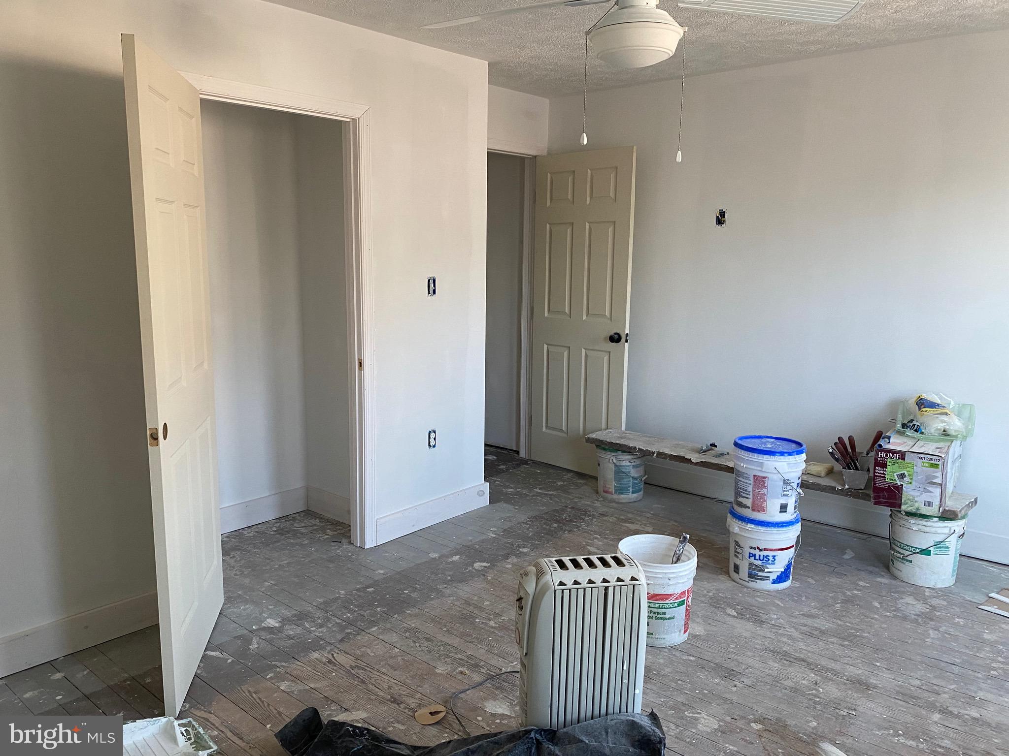 NORTH END - Residential