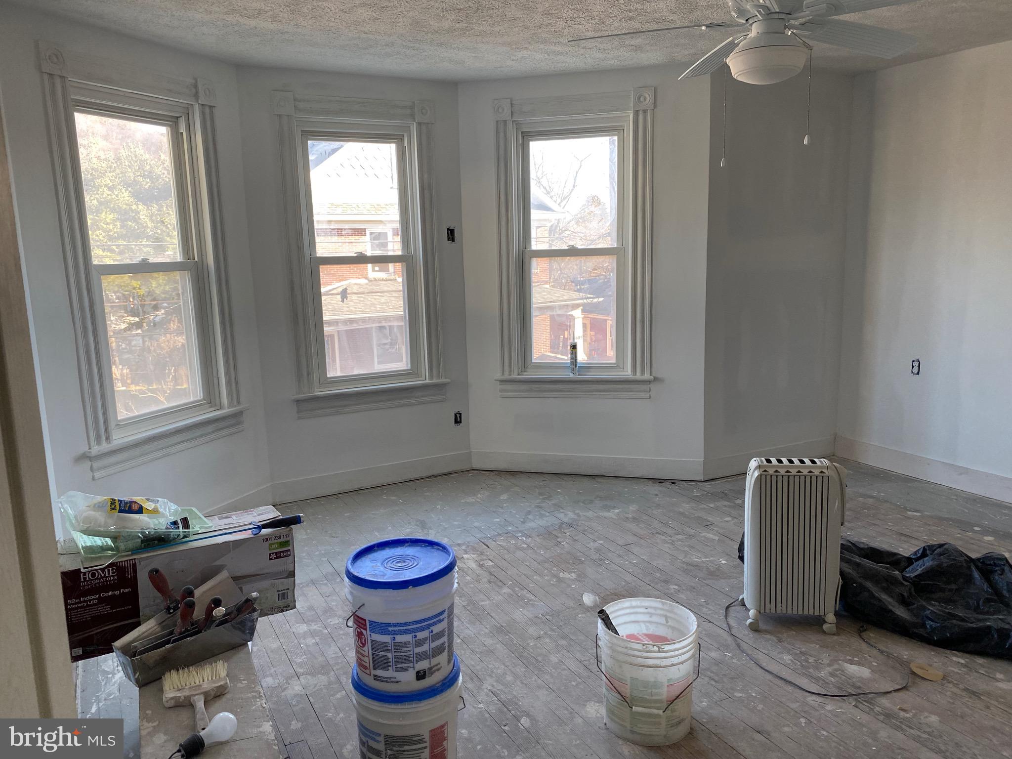 NORTH END - Residential