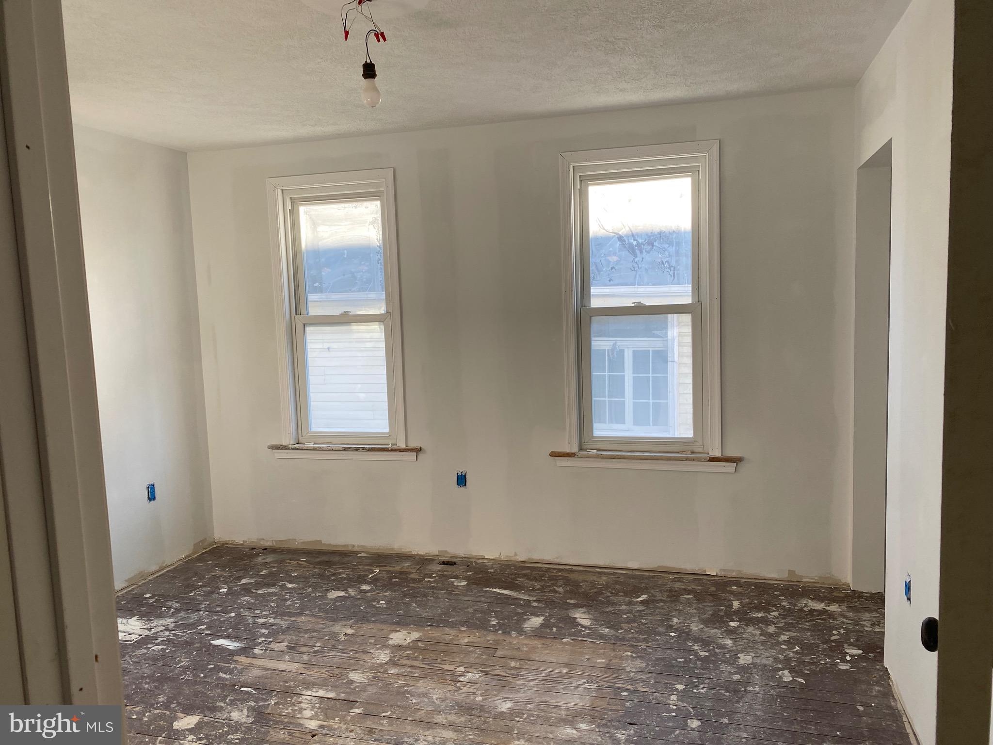 NORTH END - Residential