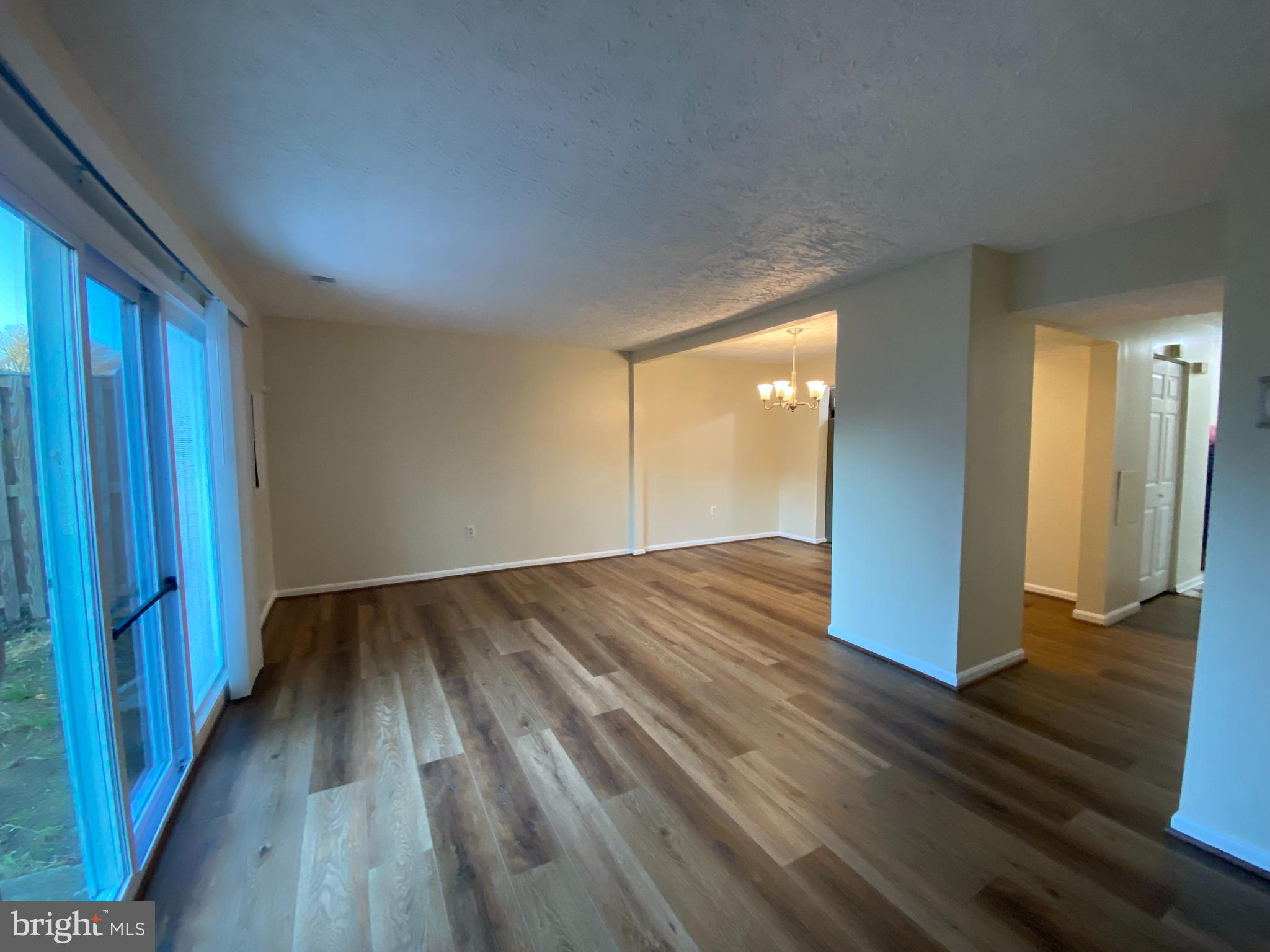 HILLCREST TOWNE - Residential Lease