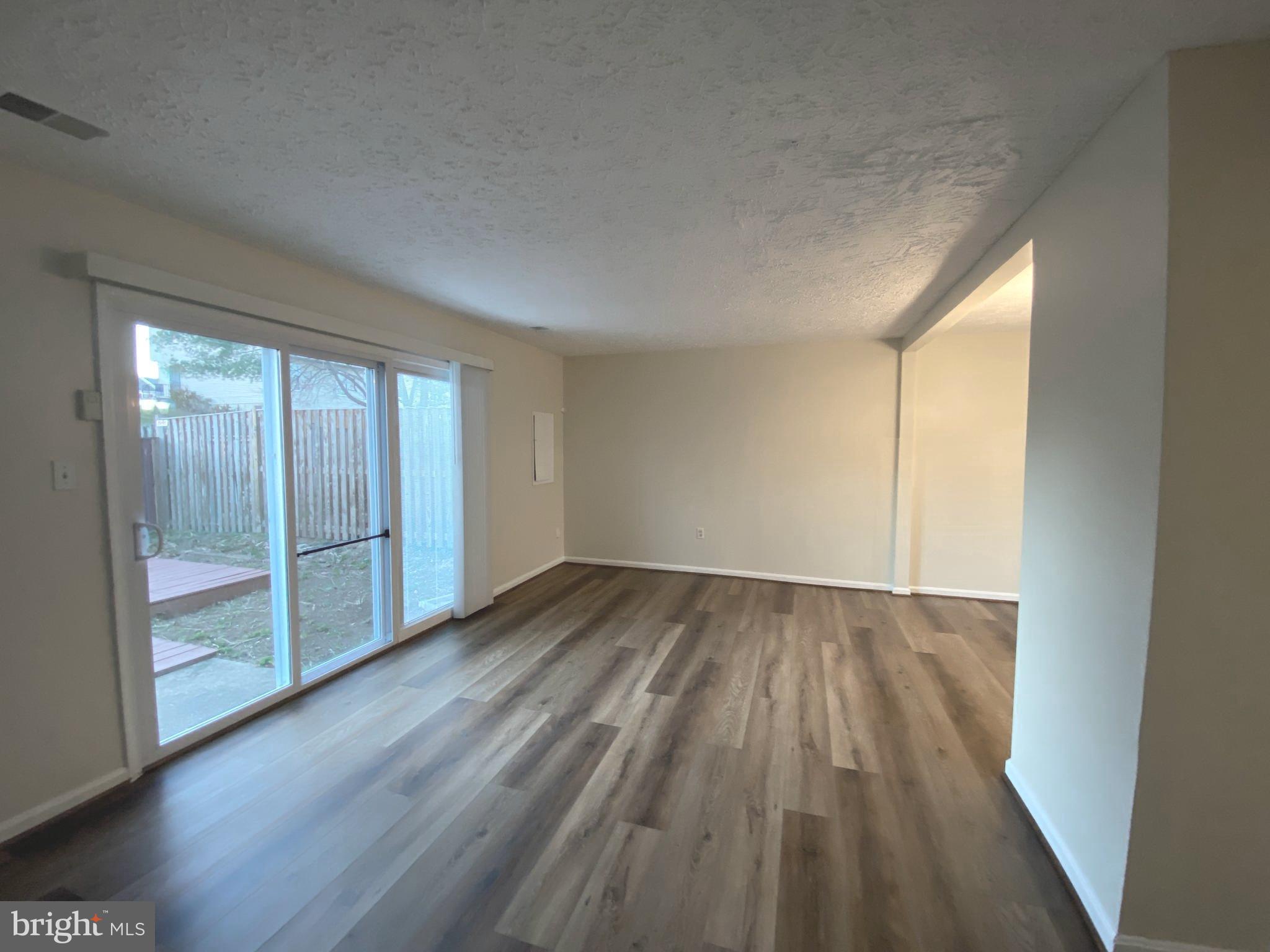 HILLCREST TOWNE - Residential Lease