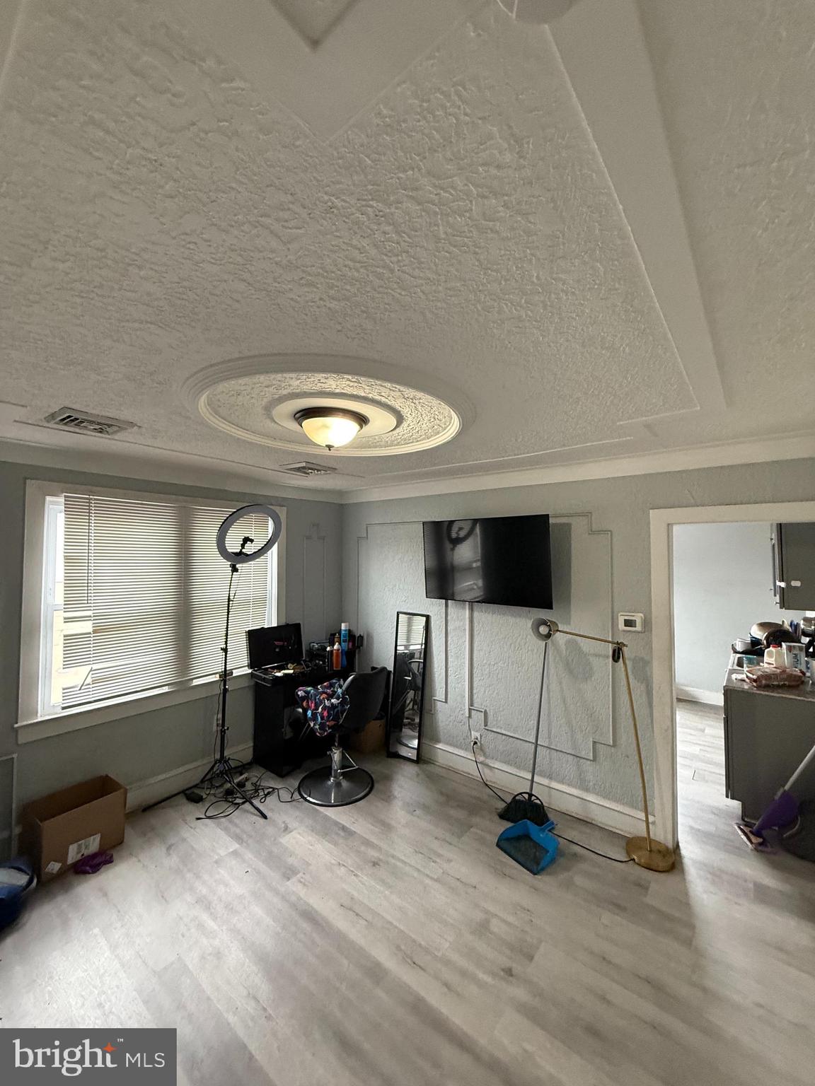 178 N BROADWAY APT #3