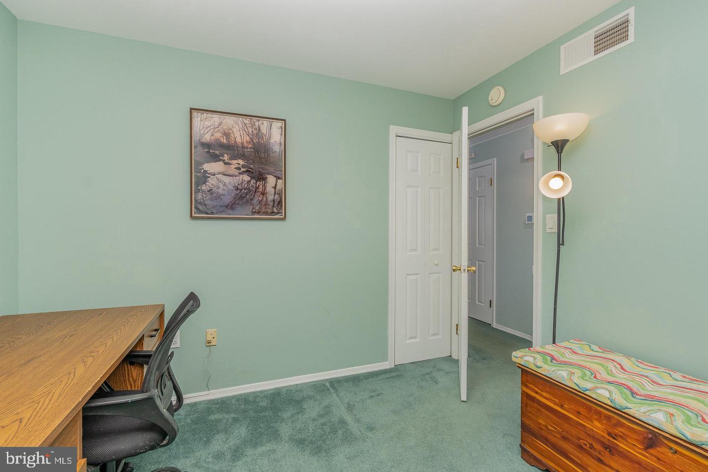 WYNNEWOOD PARK - Residential