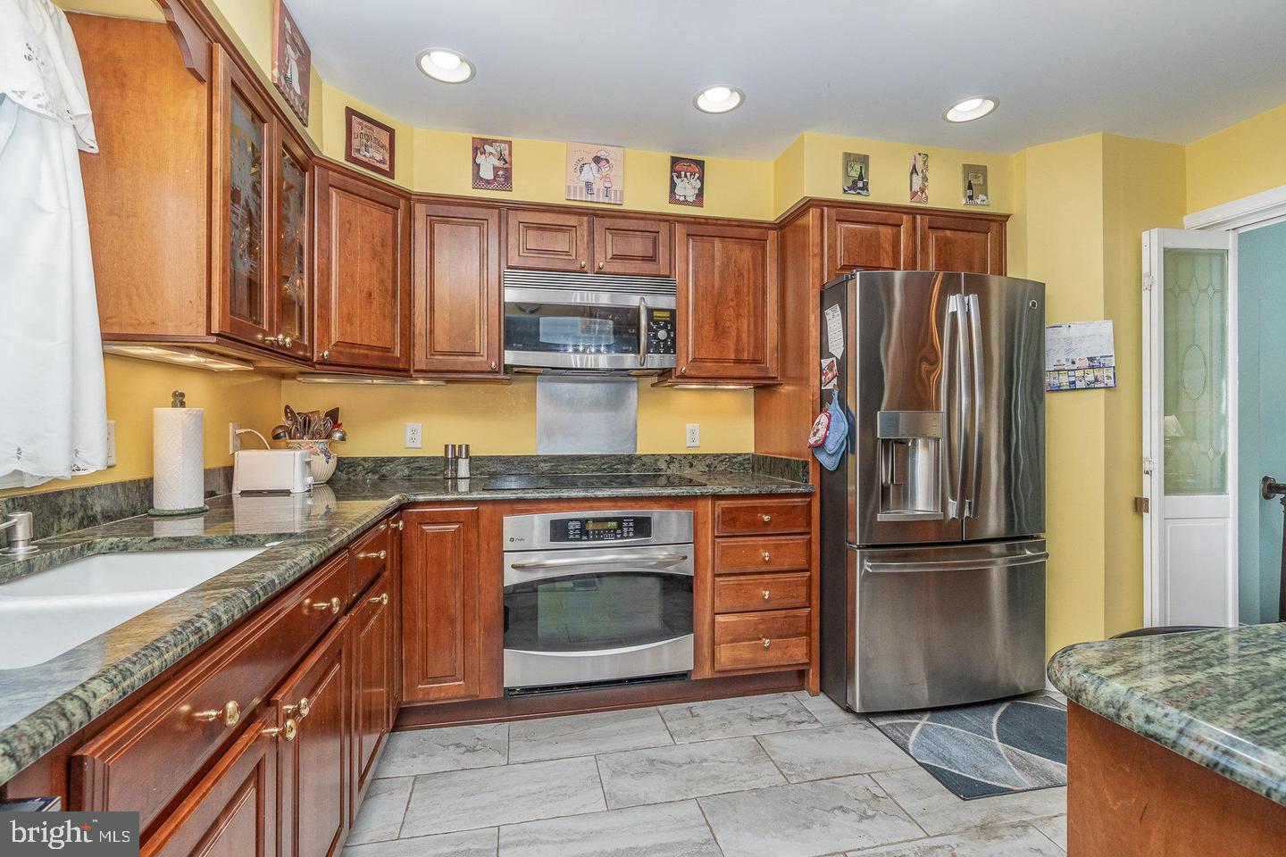 WYNNEWOOD PARK - Residential