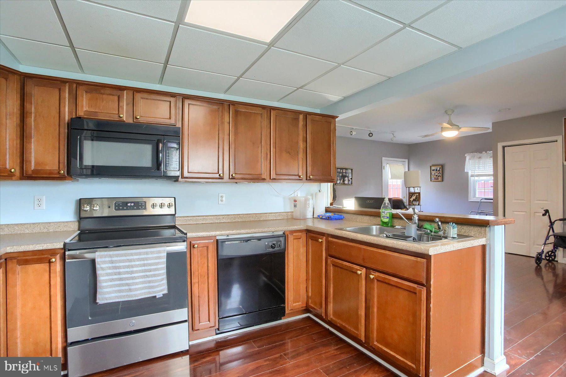 WYNNEWOOD PARK - Residential