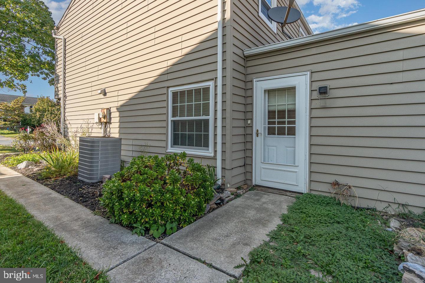 WYNNEWOOD PARK - Residential