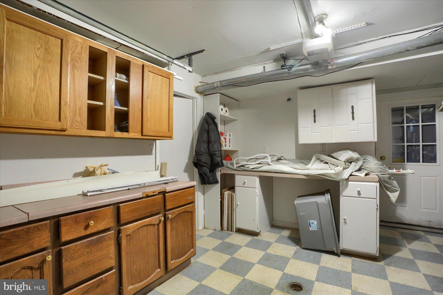 WYNNEWOOD PARK - Residential