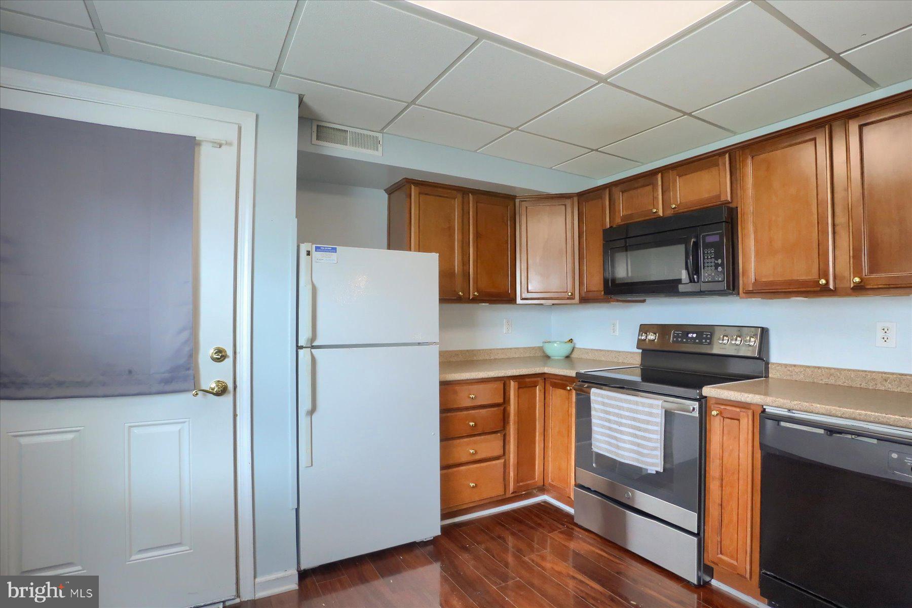 WYNNEWOOD PARK - Residential