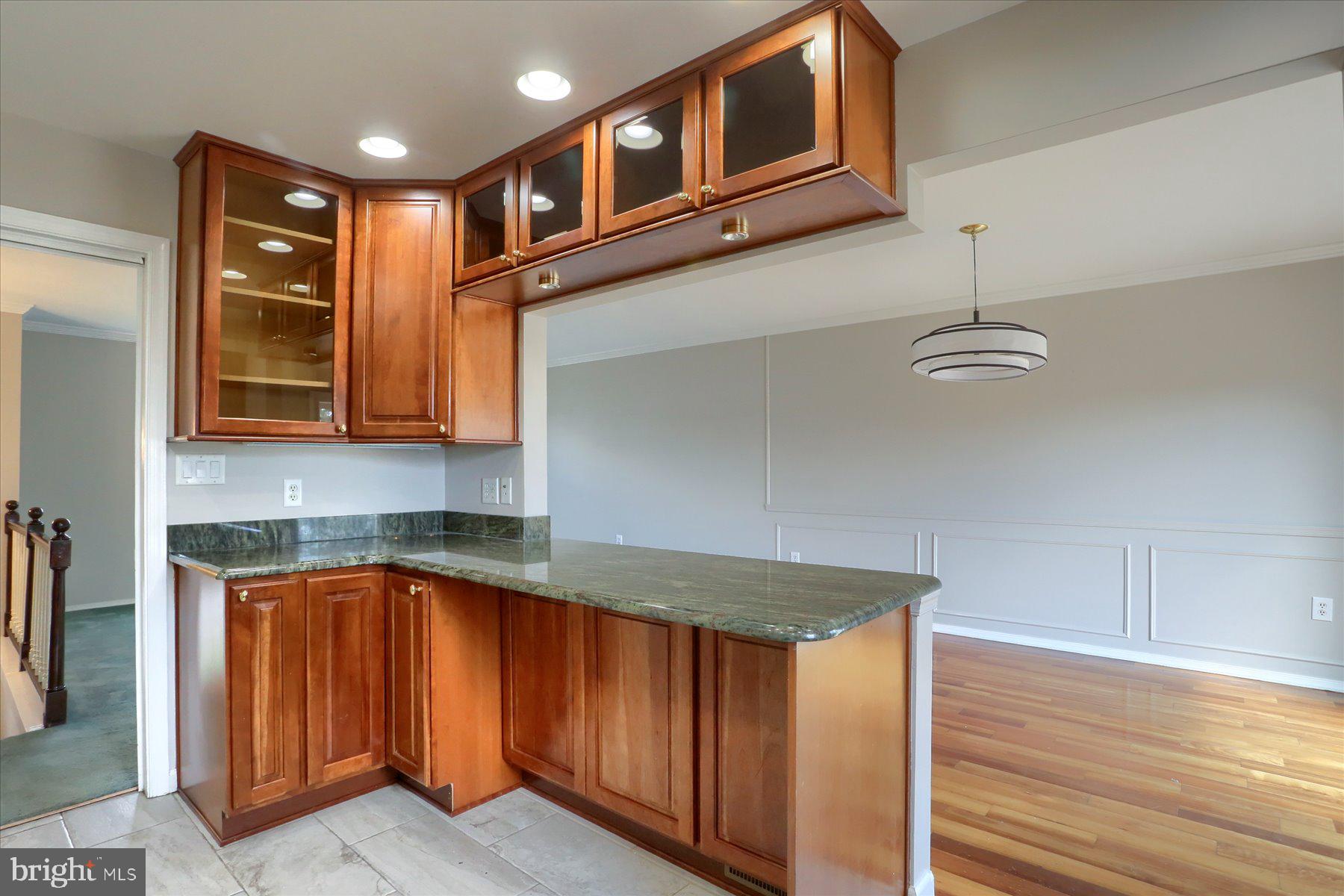 WYNNEWOOD PARK - Residential