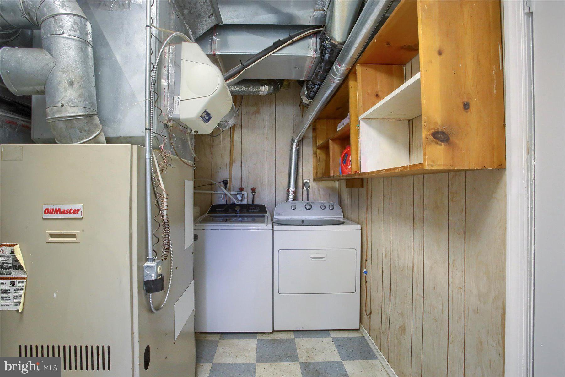 WYNNEWOOD PARK - Residential