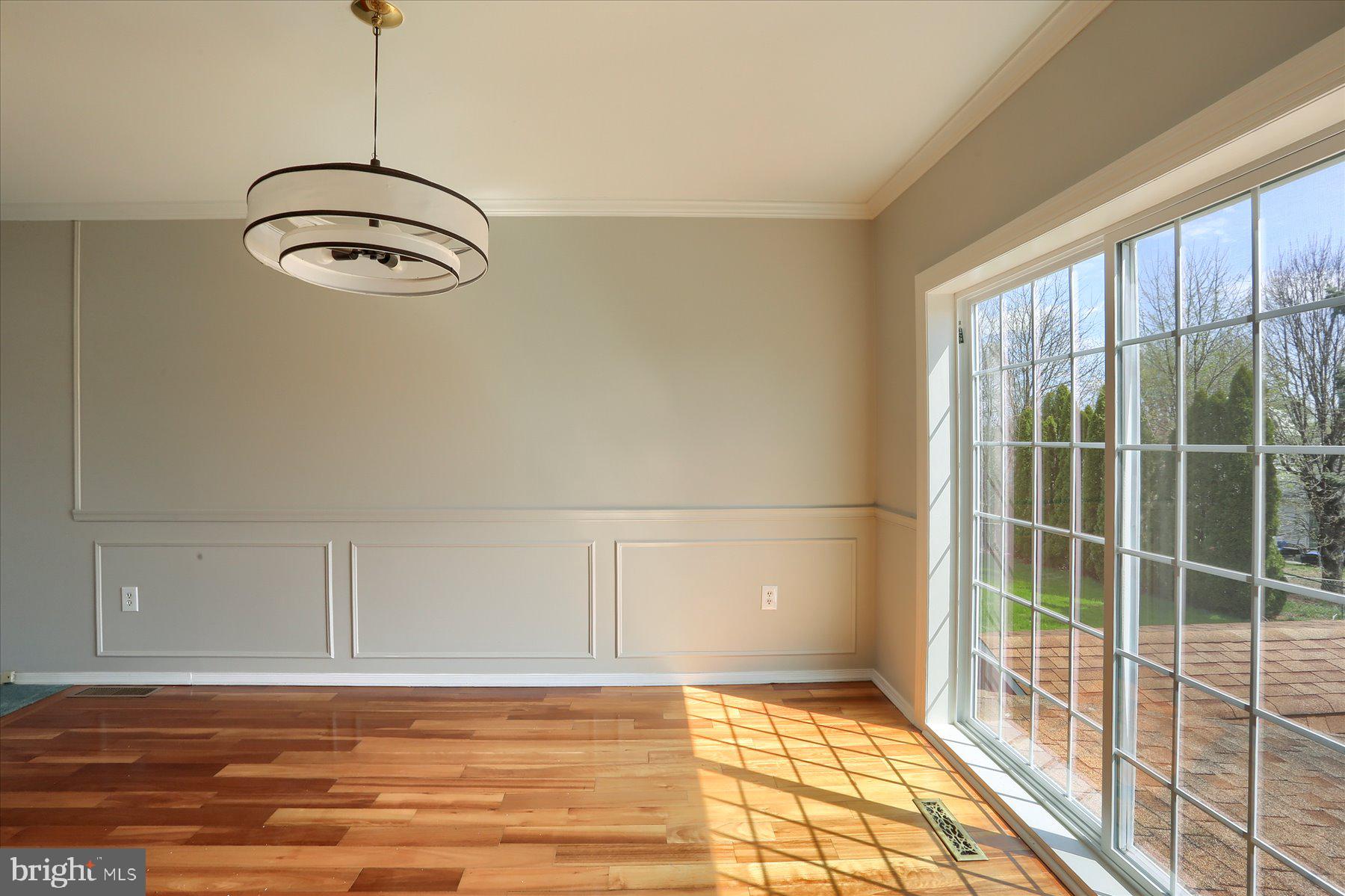 WYNNEWOOD PARK - Residential