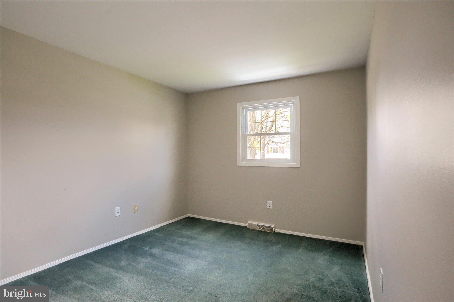 WYNNEWOOD PARK - Residential