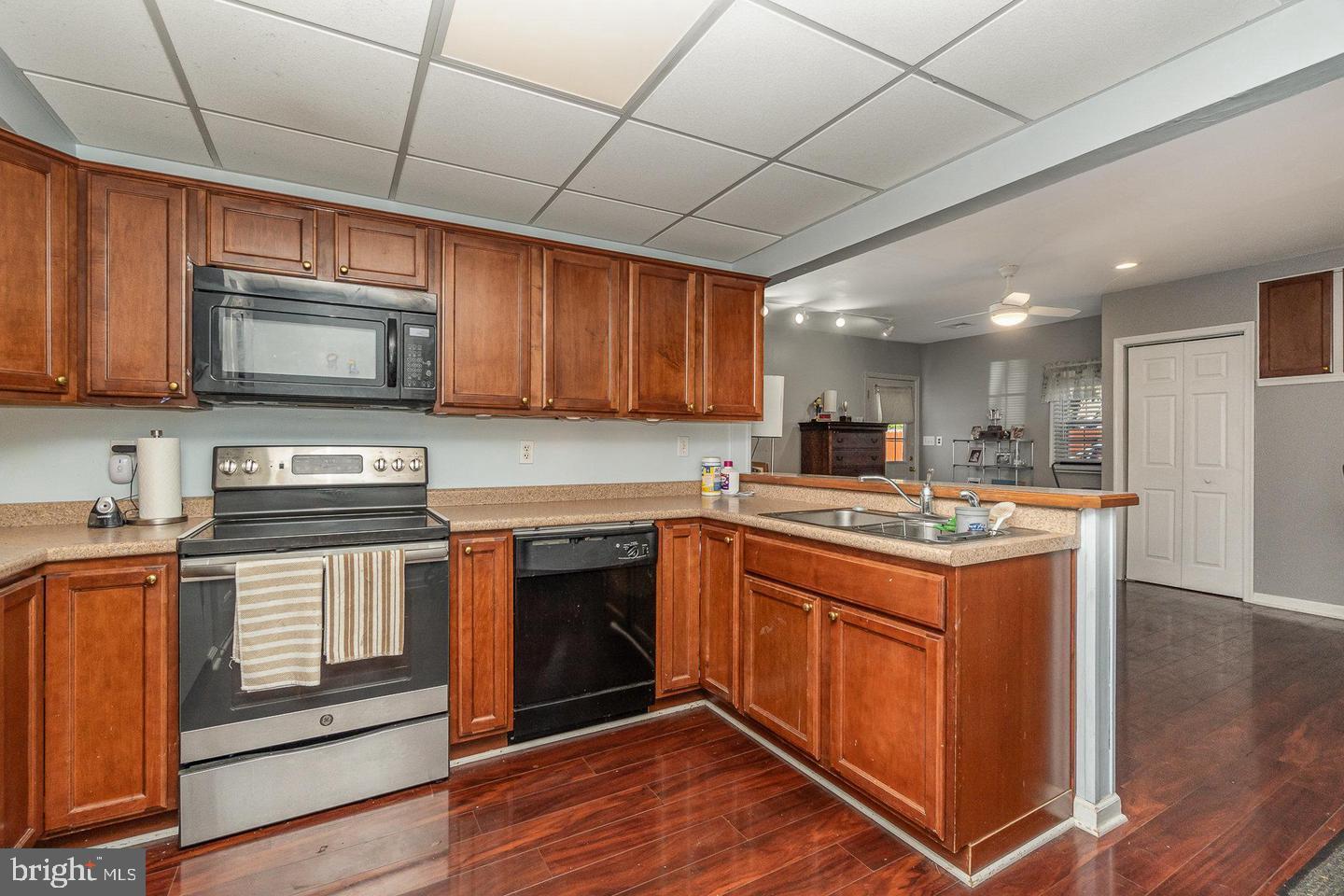 WYNNEWOOD PARK - Residential