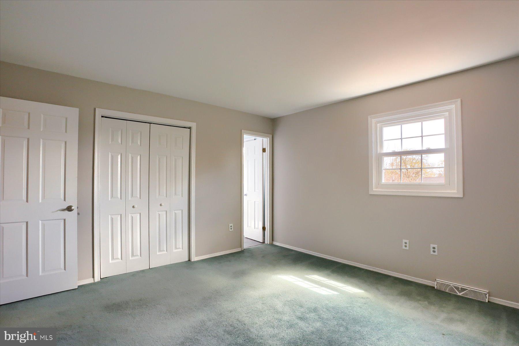 WYNNEWOOD PARK - Residential