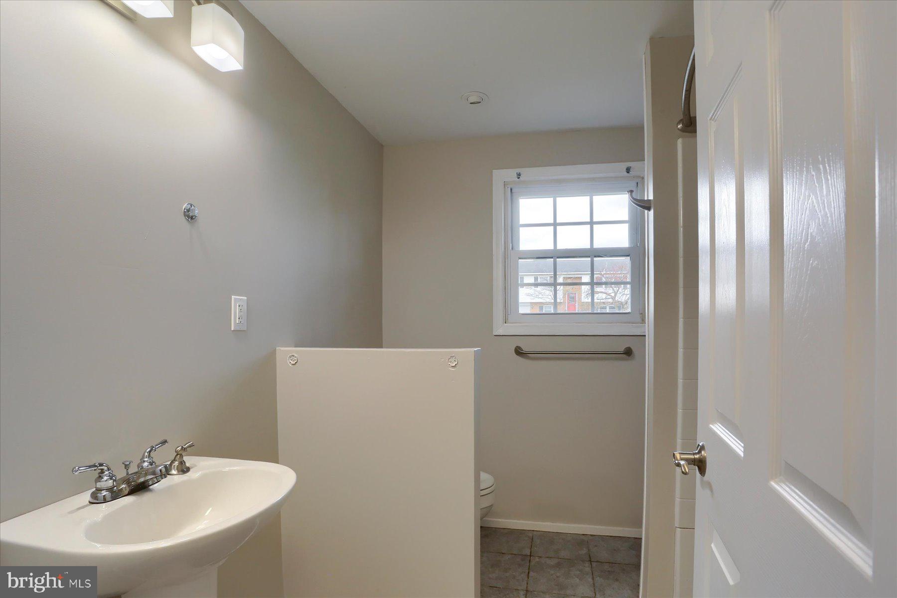 WYNNEWOOD PARK - Residential