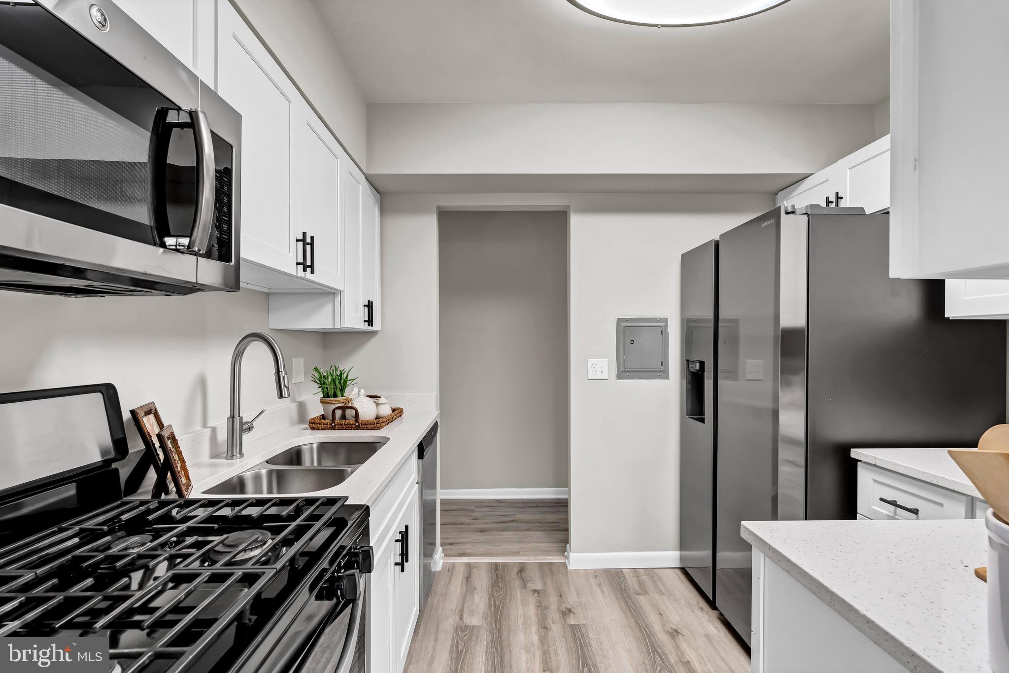 TREOVER CONDOMINIUM - Residential