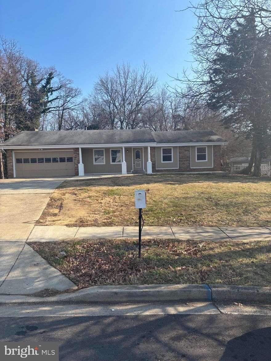 NICELY UPGRADED PROPERTY IN OXON HILL,3 BEDROOMS AND 2 FULL BATHS ON MAIN LEVEL, LOWER LEVEL HAS 1 BEDROOM AND A FULL BATH PLUS AN EXTRA ROOM.