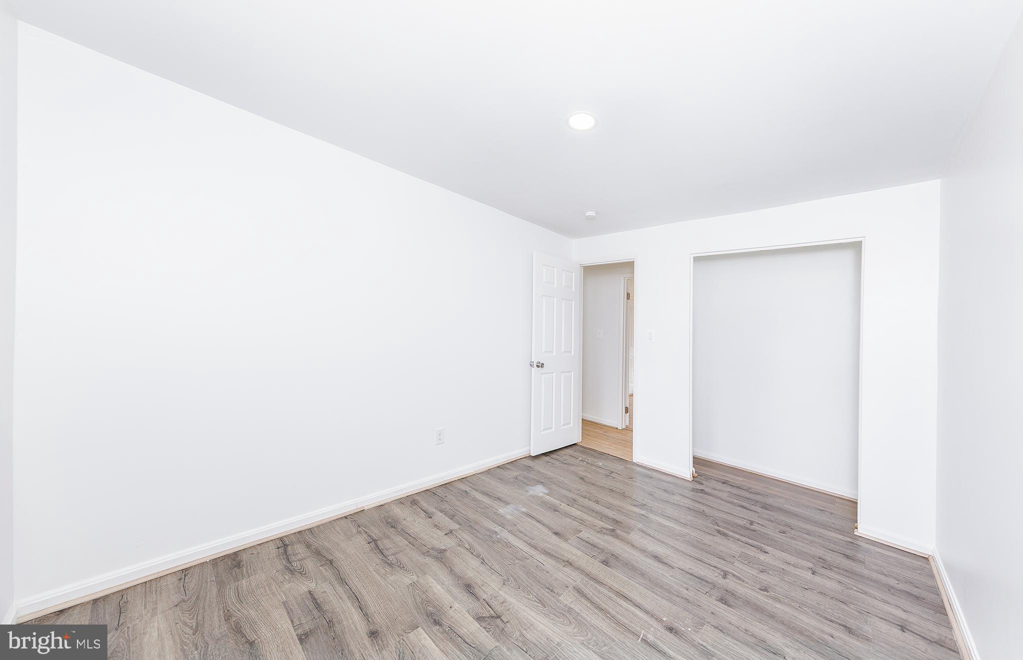 EASTOVER KNOLLS - Residential