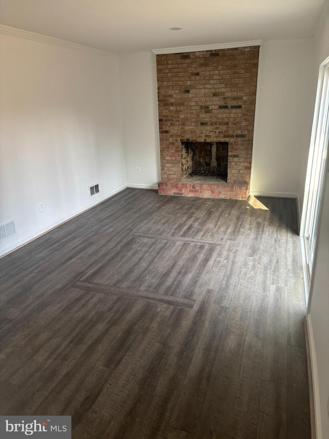 EASTOVER KNOLLS - Residential