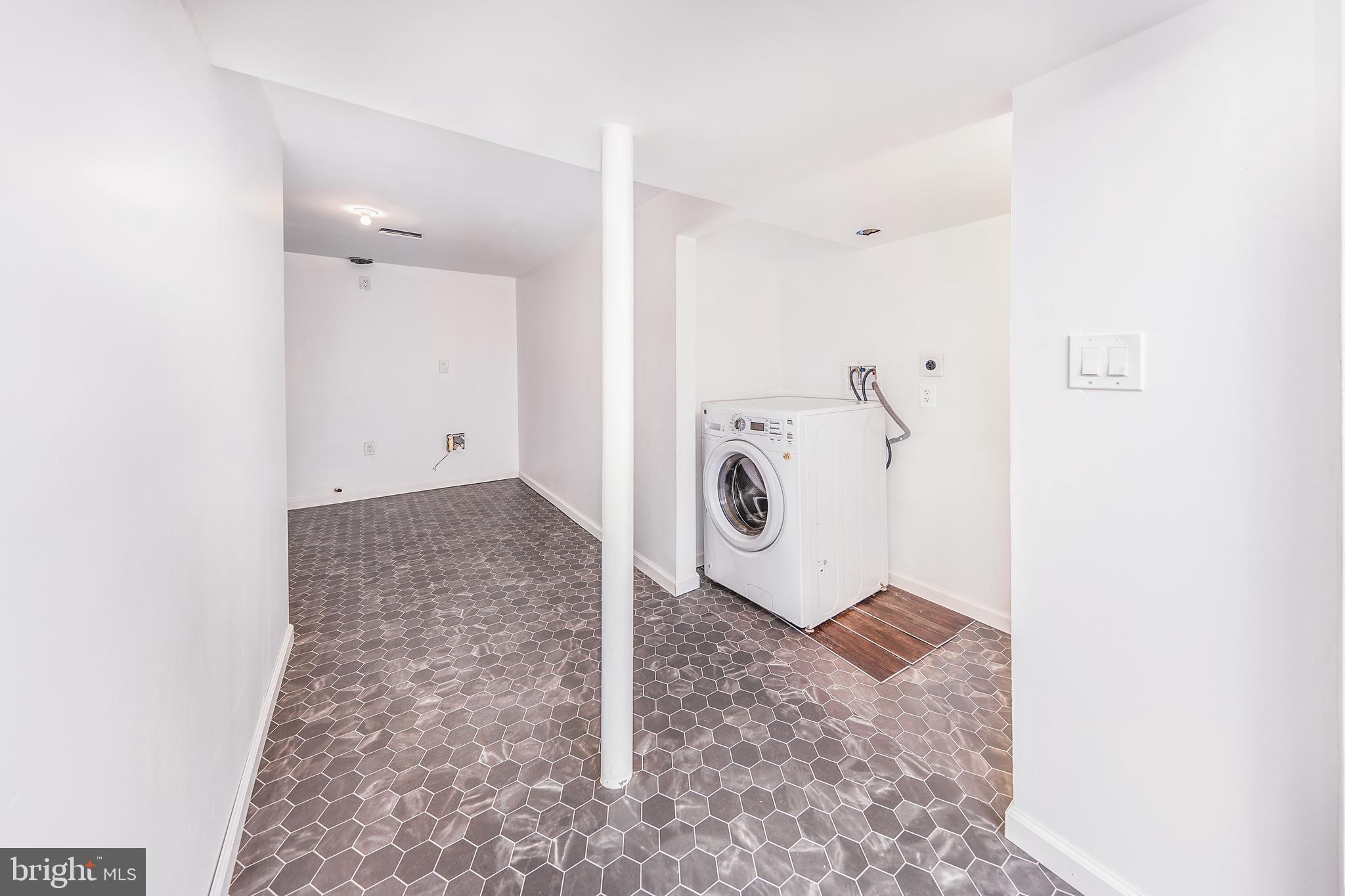 EASTOVER KNOLLS - Residential