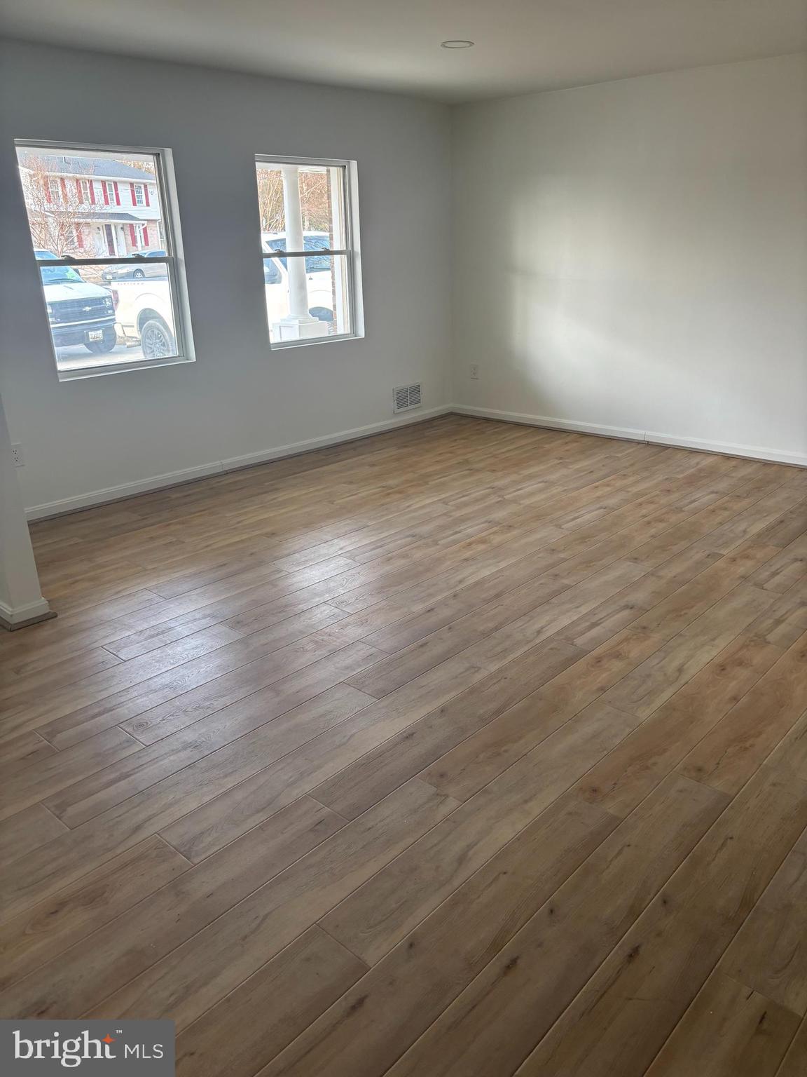 EASTOVER KNOLLS - Residential