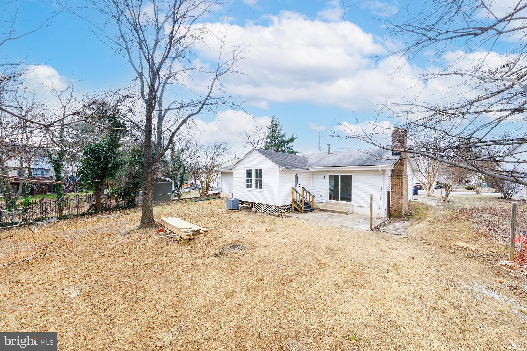 EASTOVER KNOLLS - Residential