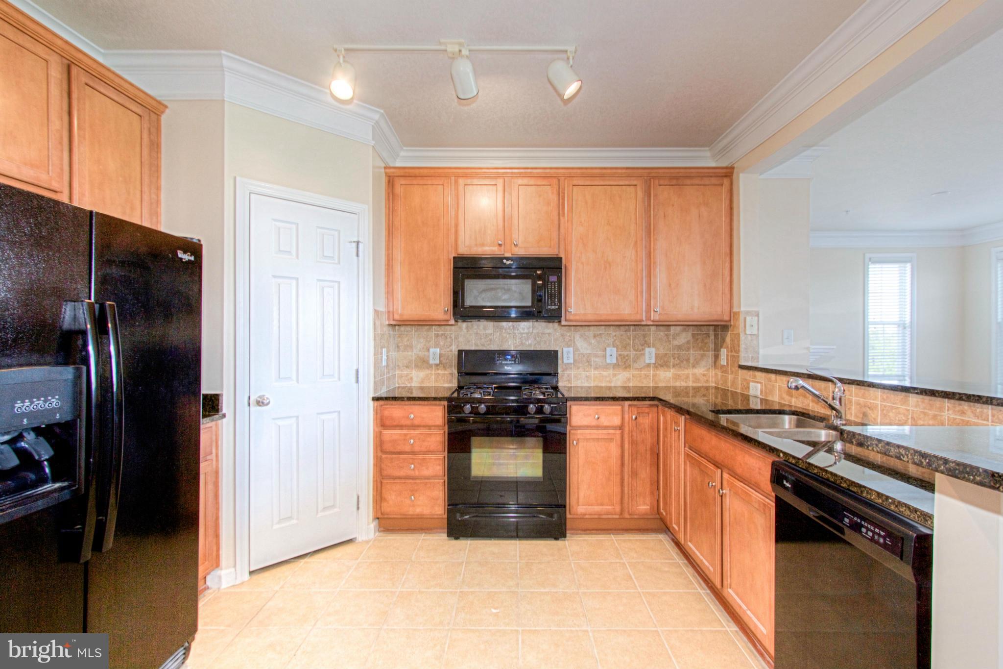 WESTCHESTER AT STRATFORD - Residential Lease