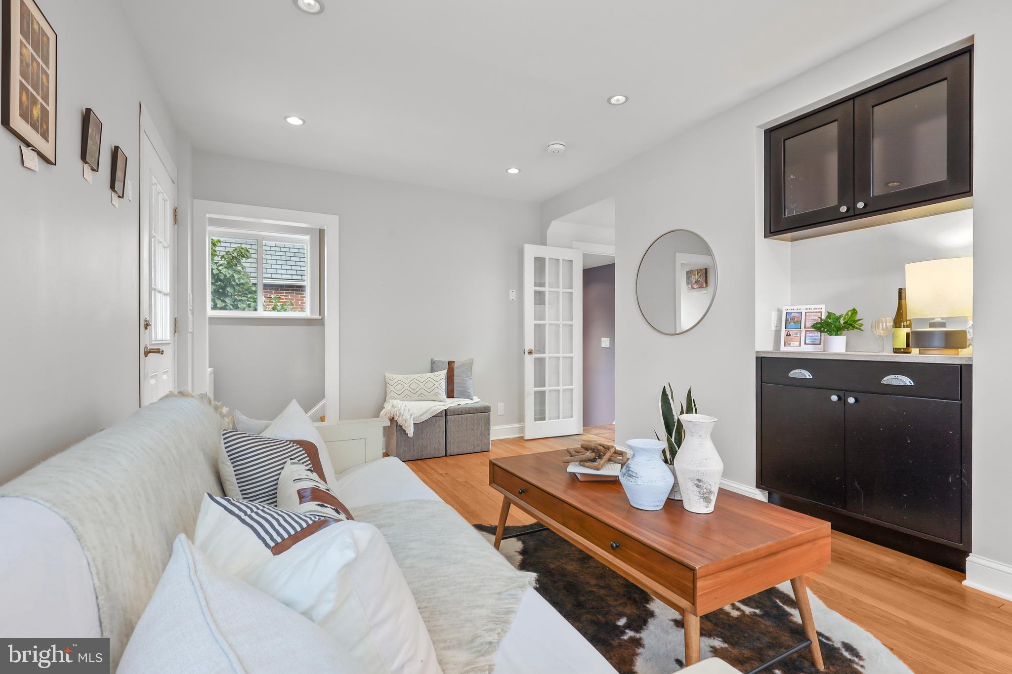 HAMILTON HILLS - Residential