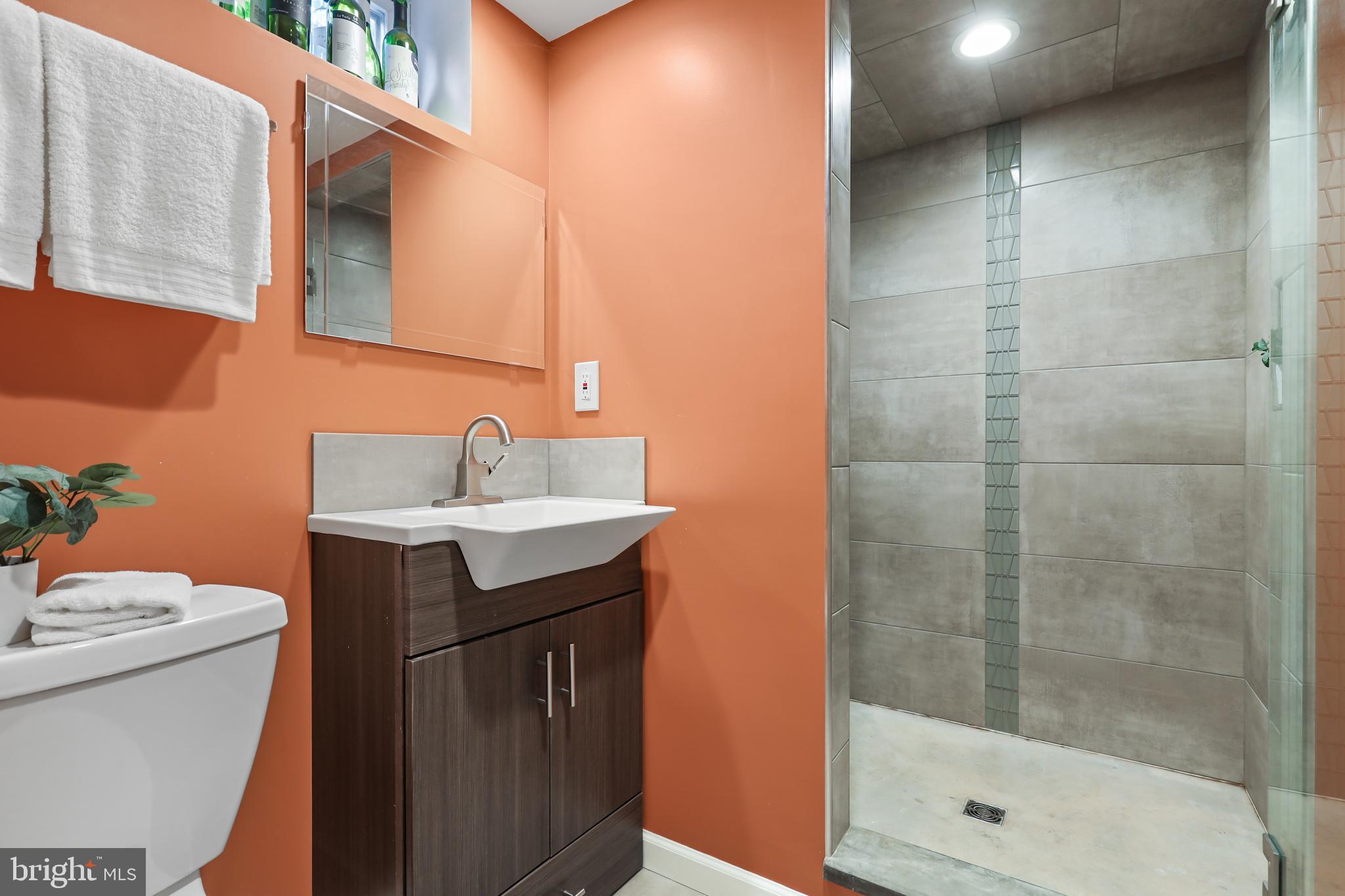 HAMILTON HILLS - Residential