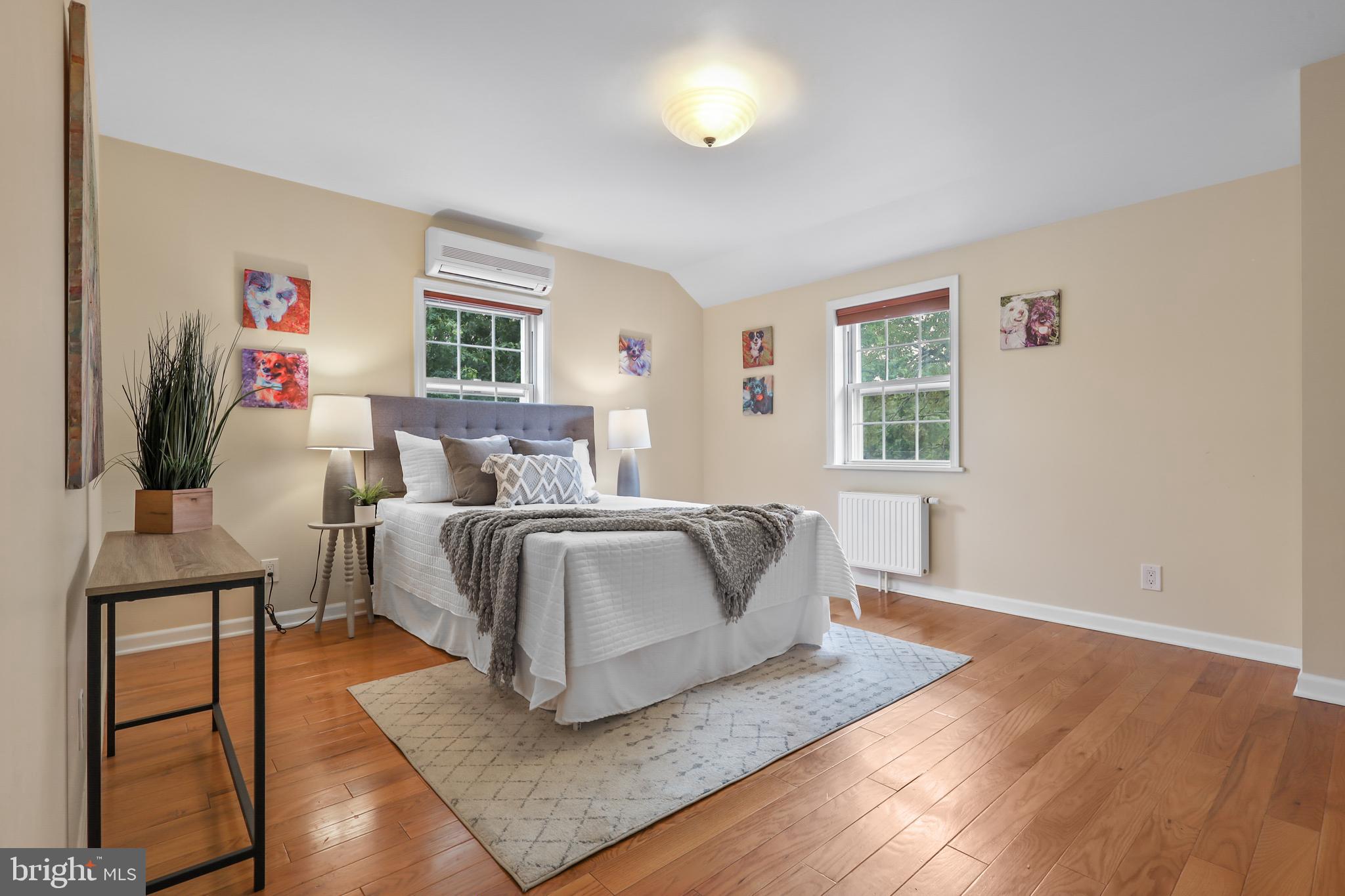 HAMILTON HILLS - Residential