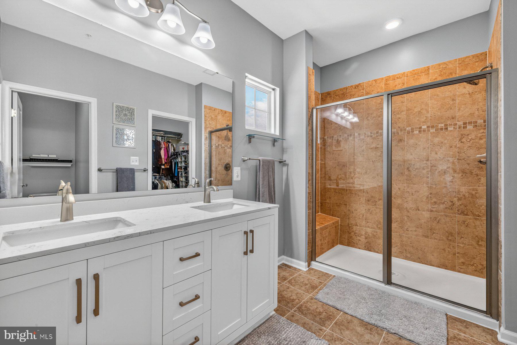 WOODBOURNE MANOR - Residential