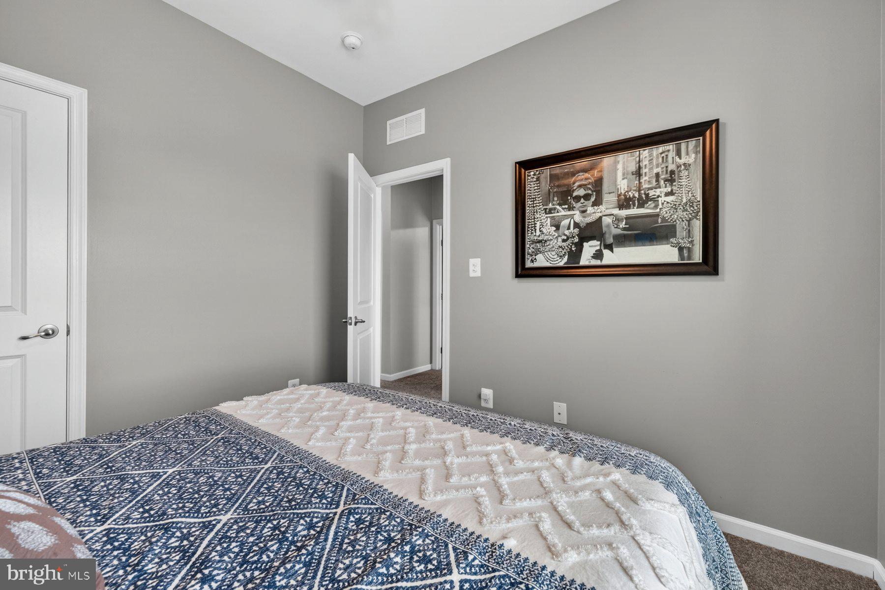 WOODBOURNE MANOR - Residential